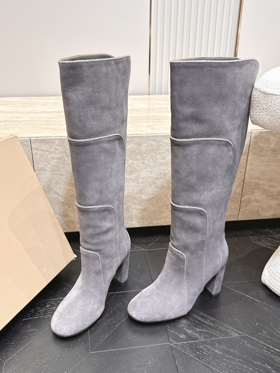 粗跟款高靴     Gianvito Rossi2026vs早秋最新走秀爆款靴子系列……圆头一脚蹬长靴高筒靴 顶级版本G