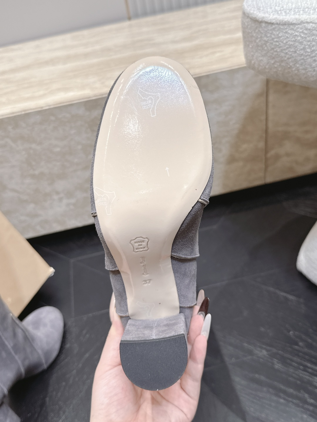 粗跟款高靴 Gianvito Rossi2026vs早秋最新走秀爆款靴子系列……圆头一脚蹬长靴高筒靴 顶级版本G 粗跟款高靴 Gianvito Rossi2026vs早秋最新走秀爆款靴子系列……圆头一脚蹬长靴高筒靴 顶级版本G
