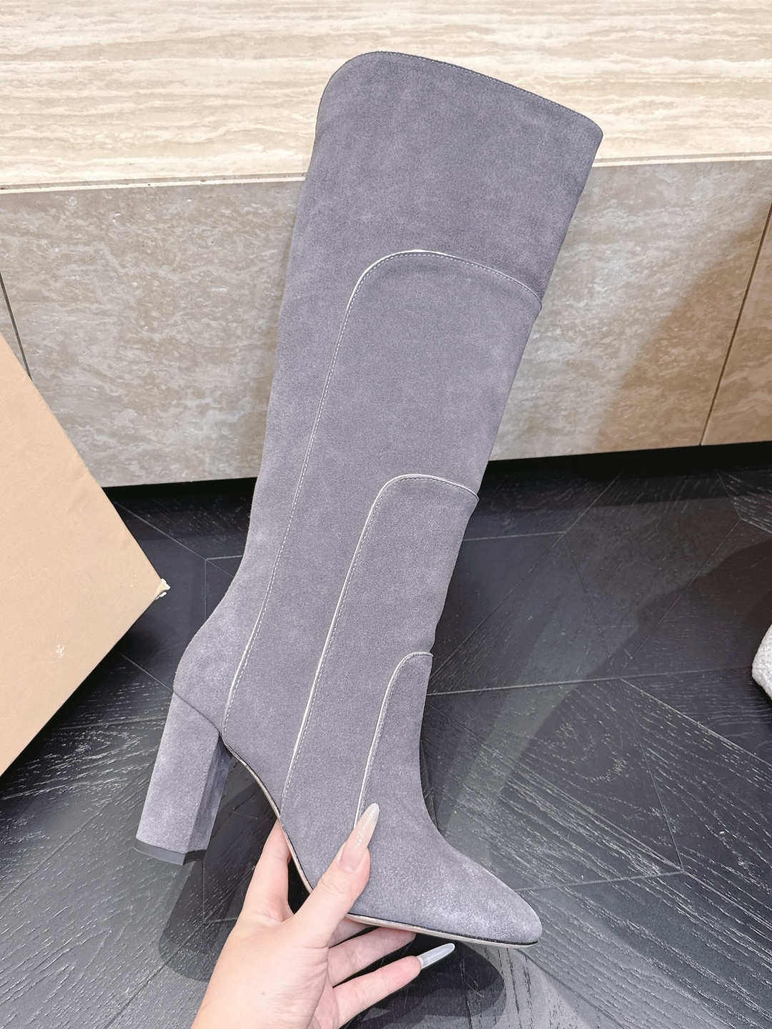 粗跟款高靴 Gianvito Rossi2026vs早秋最新走秀爆款靴子系列……圆头一脚蹬长靴高筒靴 顶级版本G 粗跟款高靴 Gianvito Rossi2026vs早秋最新走秀爆款靴子系列……圆头一脚蹬长靴高筒靴 顶级版本G