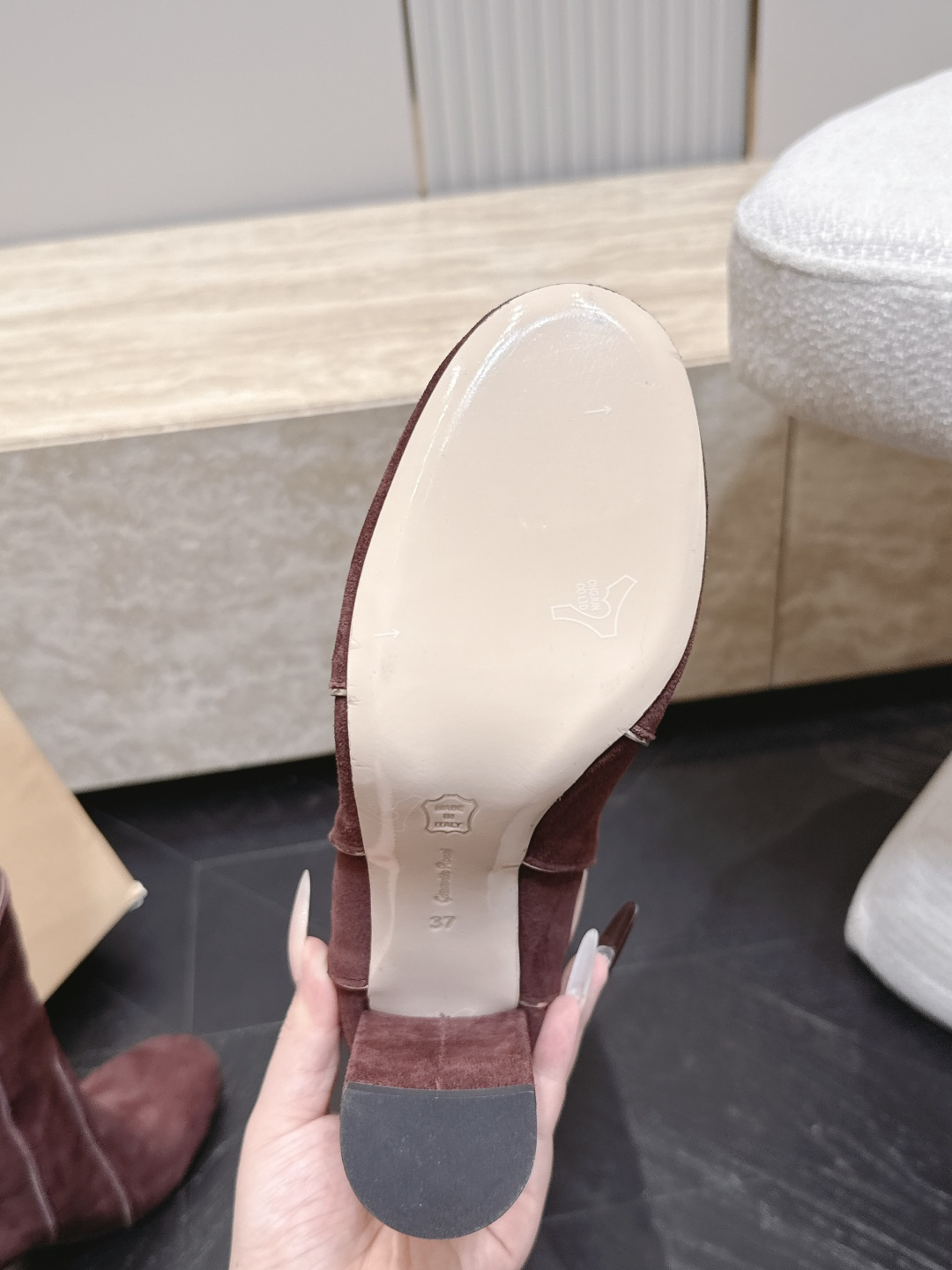 粗跟款高靴 Gianvito Rossi2026vs早秋最新走秀爆款靴子系列……圆头一脚蹬长靴高筒靴 顶级版本G 粗跟款高靴 Gianvito Rossi2026vs早秋最新走秀爆款靴子系列……圆头一脚蹬长靴高筒靴 顶级版本G