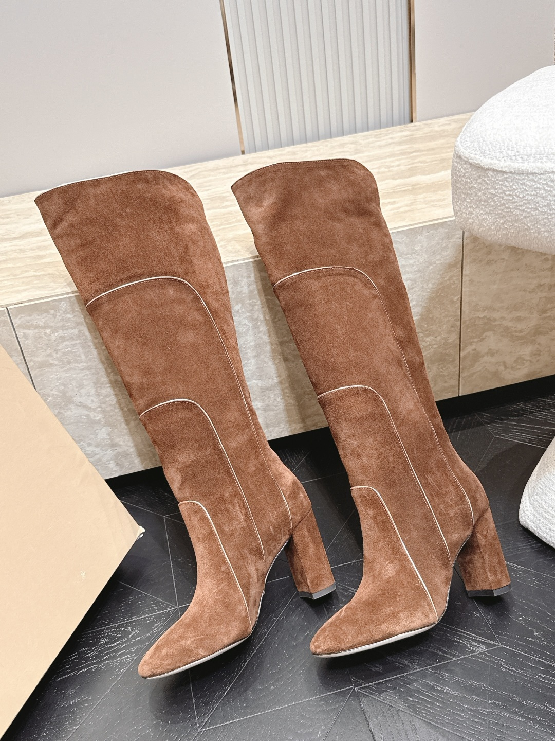 粗跟款高靴 Gianvito Rossi2026vs早秋最新走秀爆款靴子系列……圆头一脚蹬长靴高筒靴 顶级版本G 粗跟款高靴 Gianvito Rossi2026vs早秋最新走秀爆款靴子系列……圆头一脚蹬长靴高筒靴 顶级版本G
