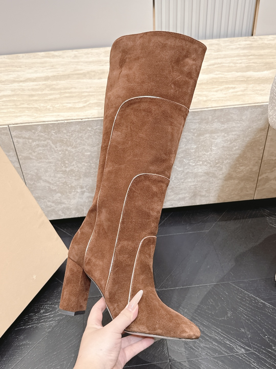 粗跟款高靴 Gianvito Rossi2026vs早秋最新走秀爆款靴子系列……圆头一脚蹬长靴高筒靴 顶级版本G 粗跟款高靴 Gianvito Rossi2026vs早秋最新走秀爆款靴子系列……圆头一脚蹬长靴高筒靴 顶级版本G