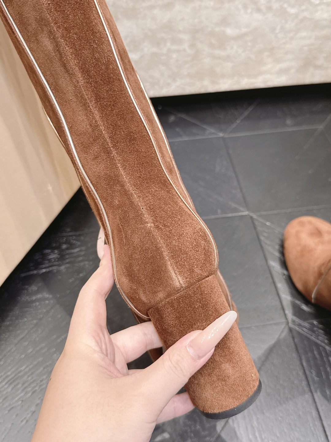 粗跟款高靴 Gianvito Rossi2026vs早秋最新走秀爆款靴子系列……圆头一脚蹬长靴高筒靴 顶级版本G 粗跟款高靴 Gianvito Rossi2026vs早秋最新走秀爆款靴子系列……圆头一脚蹬长靴高筒靴 顶级版本G