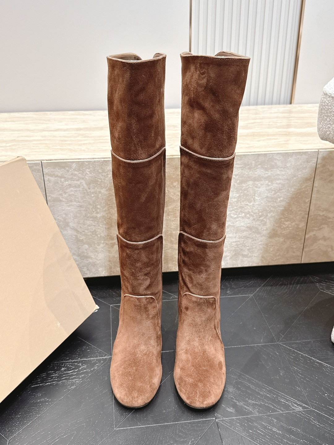 粗跟款高靴 Gianvito Rossi2026vs早秋最新走秀爆款靴子系列……圆头一脚蹬长靴高筒靴 顶级版本G 粗跟款高靴 Gianvito Rossi2026vs早秋最新走秀爆款靴子系列……圆头一脚蹬长靴高筒靴 顶级版本G
