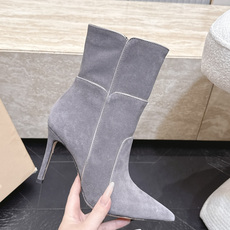 细跟款 短靴 Gianvito Rossi 纪梵希 2026vs早秋最新走秀爆款靴子系列……细高跟短靴 今年最值 细跟款 短靴 Gianvito Rossi 纪梵希 2026vs早秋最新走秀爆款靴子系列……细高跟短靴 今年最值
