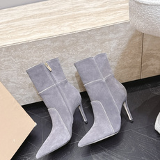 细跟款 短靴 Gianvito Rossi 纪梵希 2026vs早秋最新走秀爆款靴子系列……细高跟短靴 今年最值 细跟款 短靴 Gianvito Rossi 纪梵希 2026vs早秋最新走秀爆款靴子系列……细高跟短靴 今年最值