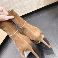 细跟款 短靴 Gianvito Rossi 纪梵希 2026vs早秋最新走秀爆款靴子系列……细高跟短靴 今年最值 细跟款 短靴 Gianvito Rossi 纪梵希 2026vs早秋最新走秀爆款靴子系列……细高跟短靴 今年最值