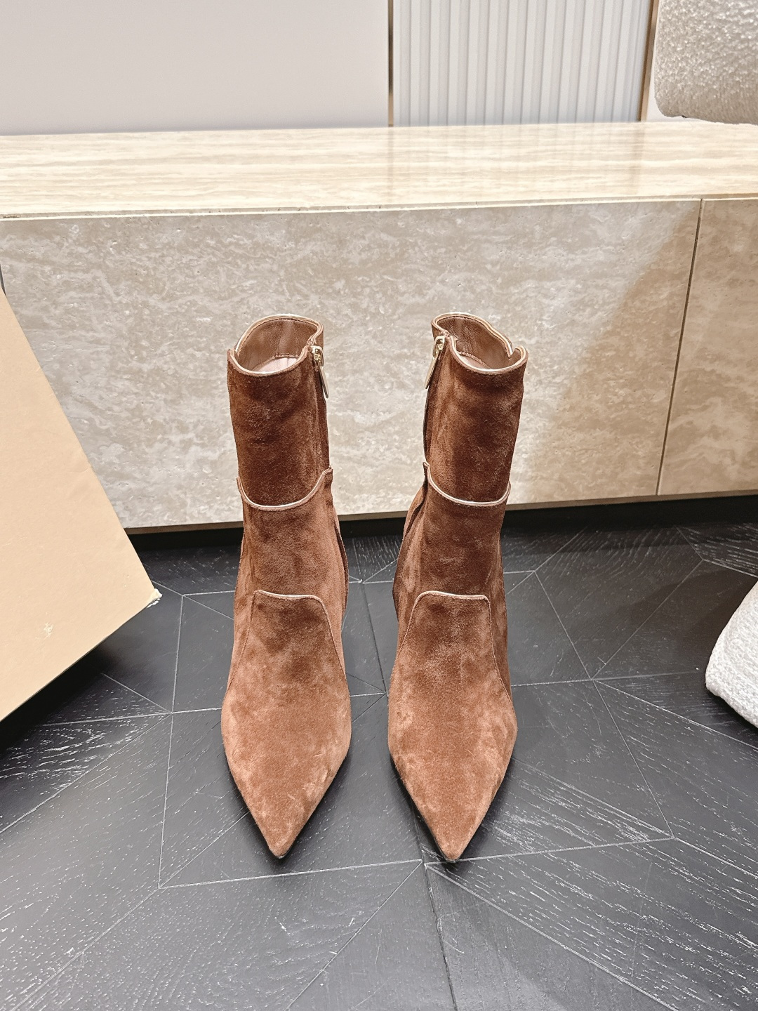 细跟款 短靴 Gianvito Rossi 纪梵希 2026vs早秋最新走秀爆款靴子系列……细高跟短靴 今年最值 细跟款 短靴 Gianvito Rossi 纪梵希 2026vs早秋最新走秀爆款靴子系列……细高跟短靴 今年最值
