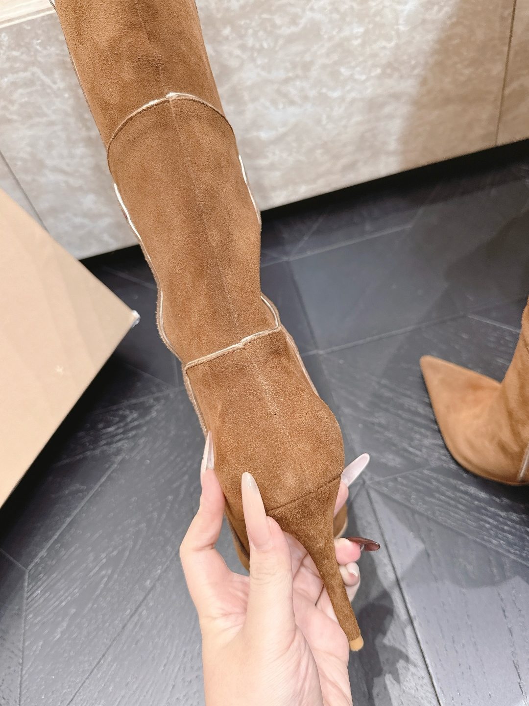 细跟款高靴 Gianvito Rossi2026vs早秋最新走秀爆款靴子系列……尖头一脚蹬长靴高筒靴 顶级版本G 细跟款高靴 Gianvito Rossi2026vs早秋最新走秀爆款靴子系列……尖头一脚蹬长靴高筒靴 顶级版本G