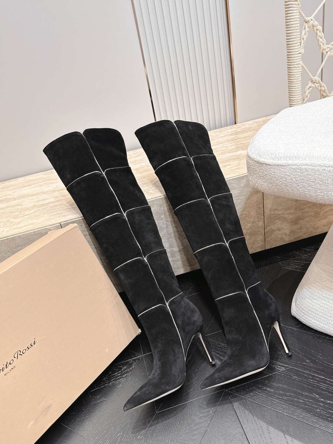 细跟款高靴 Gianvito Rossi2026vs早秋最新走秀爆款靴子系列……尖头一脚蹬长靴高筒靴 顶级版本G 细跟款高靴 Gianvito Rossi2026vs早秋最新走秀爆款靴子系列……尖头一脚蹬长靴高筒靴 顶级版本G