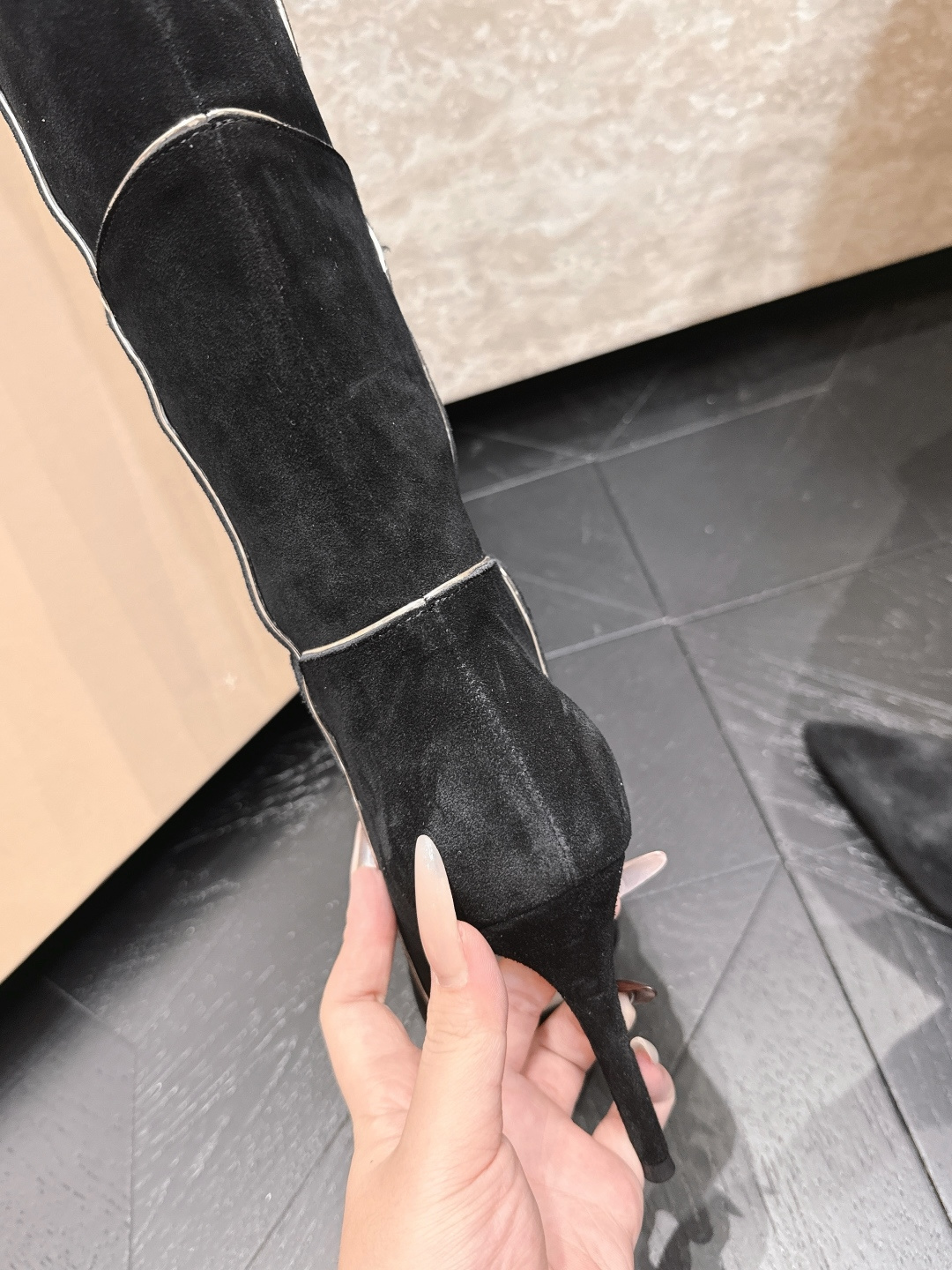 细跟款高靴 Gianvito Rossi2026vs早秋最新走秀爆款靴子系列……尖头一脚蹬长靴高筒靴 顶级版本G 细跟款高靴 Gianvito Rossi2026vs早秋最新走秀爆款靴子系列……尖头一脚蹬长靴高筒靴 顶级版本G