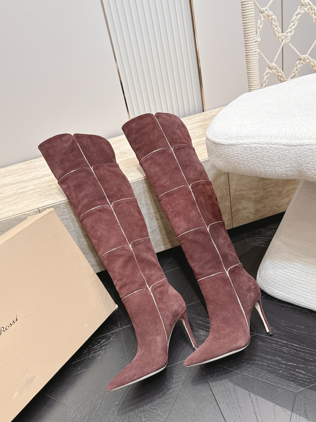 细跟款高靴 Gianvito Rossi2026vs早秋最新走秀爆款靴子系列……尖头一脚蹬长靴高筒靴 顶级版本G 细跟款高靴 Gianvito Rossi2026vs早秋最新走秀爆款靴子系列……尖头一脚蹬长靴高筒靴 顶级版本G