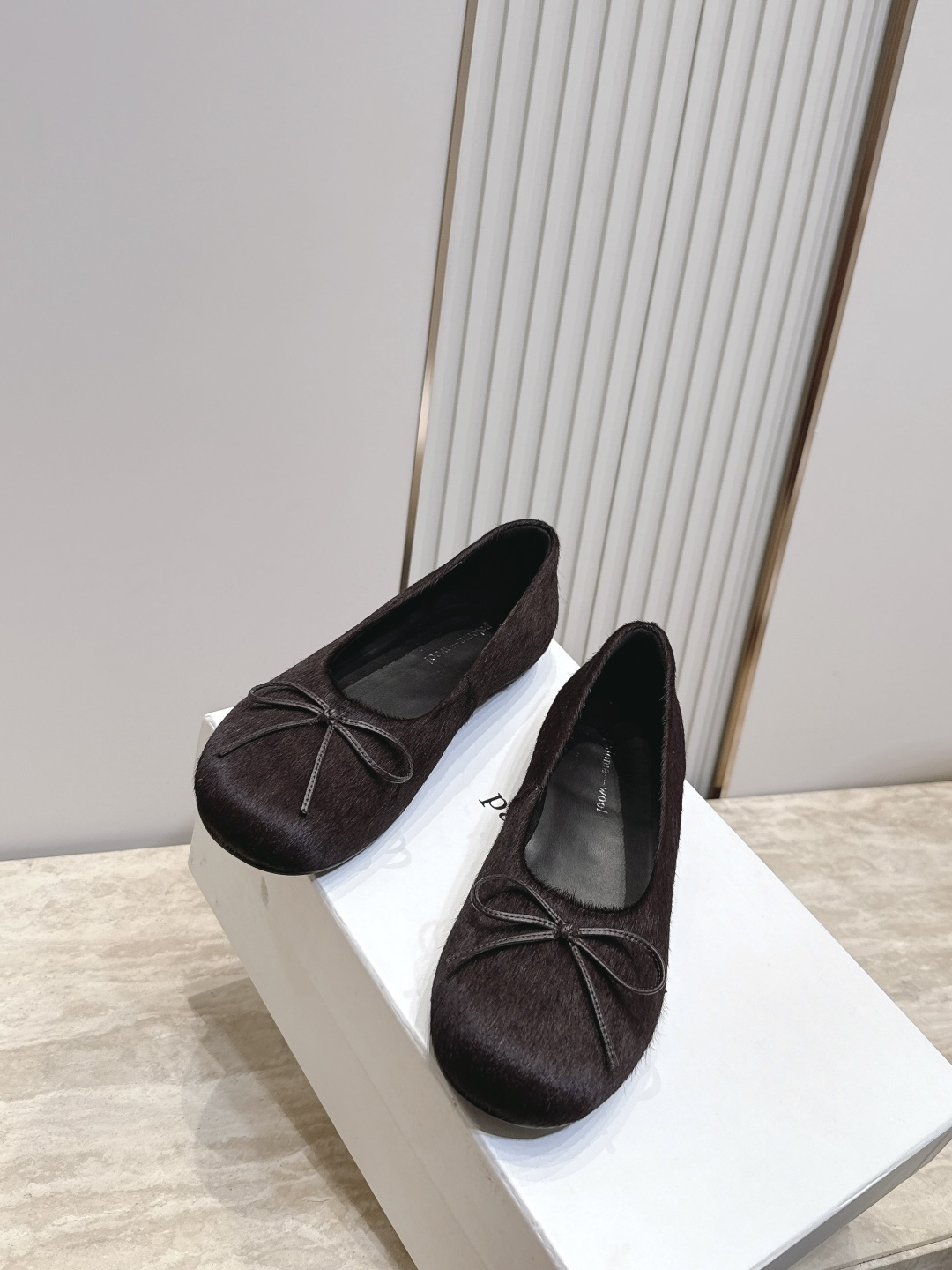 Paloma—wool ❥ 2026vs早秋最新爆款单鞋系列……圆头蝴蝶结平底单鞋 Paloma—wool一直热度不减✔ Paloma—wool ❥ 2026vs早秋最新爆款单鞋系列……圆头蝴蝶结平底单鞋 Paloma—wool一直热度不减✔