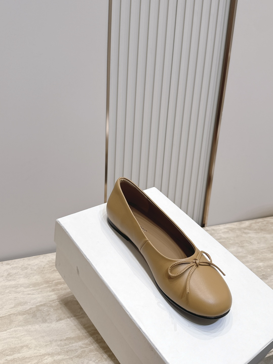 Paloma—wool ❥ 2026vs早秋最新爆款单鞋系列……圆头蝴蝶结平底单鞋 Paloma—wool一直热度不减✔ Paloma—wool ❥ 2026vs早秋最新爆款单鞋系列……圆头蝴蝶结平底单鞋 Paloma—wool一直热度不减✔