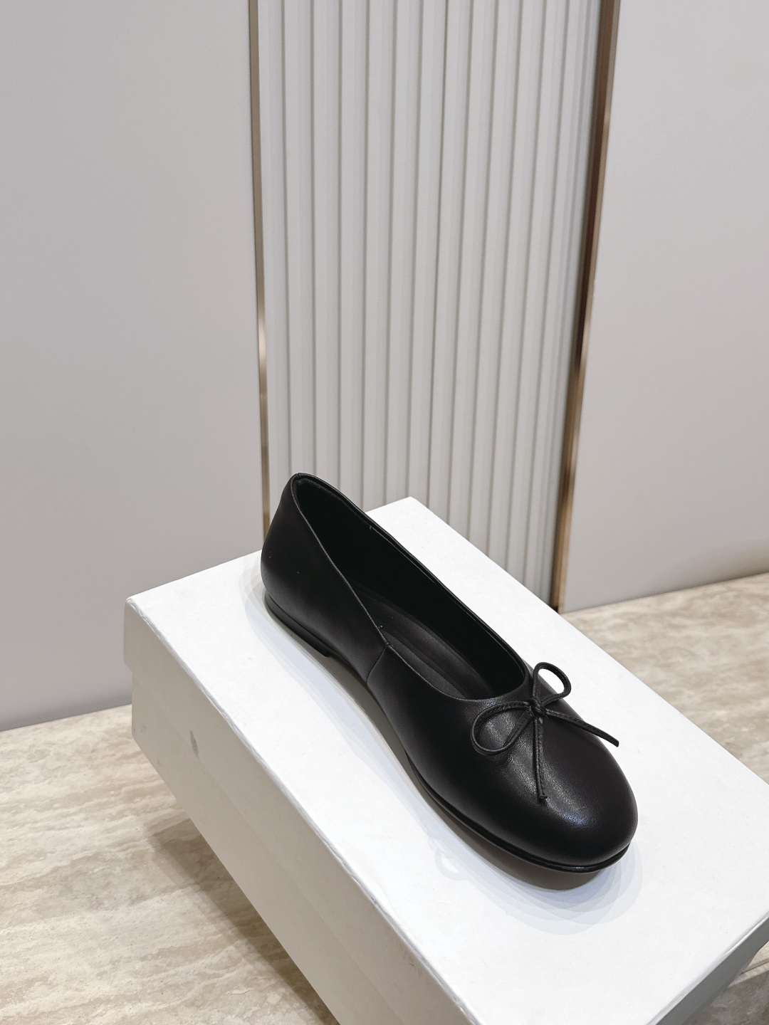 Paloma—wool ❥ 2026vs早秋最新爆款单鞋系列……圆头蝴蝶结平底单鞋 Paloma—wool一直热度不减✔ Paloma—wool ❥ 2026vs早秋最新爆款单鞋系列……圆头蝴蝶结平底单鞋 Paloma—wool一直热度不减✔