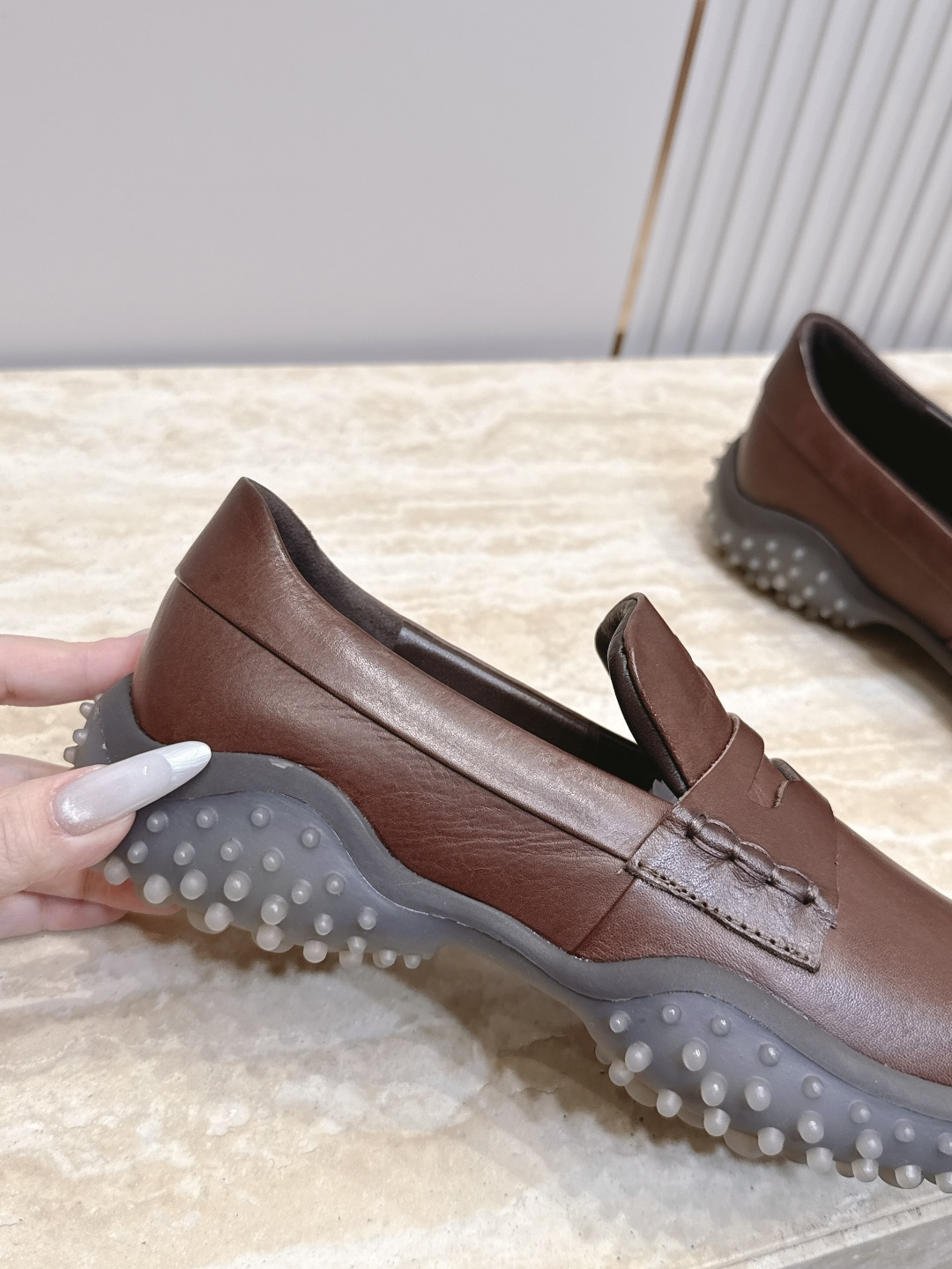 MiuMiu缪缪2026vs秋季新款乐福鞋系列…… 圆头豆豆厚底休闲乐福鞋  Miu Miu源于意大利时尚设计品牌一系列