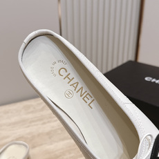 Chanel|香奈儿26康鹏鞋 半拖 专柜同步,最新经典升级半拖设计,太好爱,更有一番味道,选用柔软小羊皮,菱格纹 Chanel|香奈儿26康鹏鞋 半拖 专柜同步,最新经典升级半拖设计,太好爱,更有一番味道,选用柔软小羊皮,菱格纹