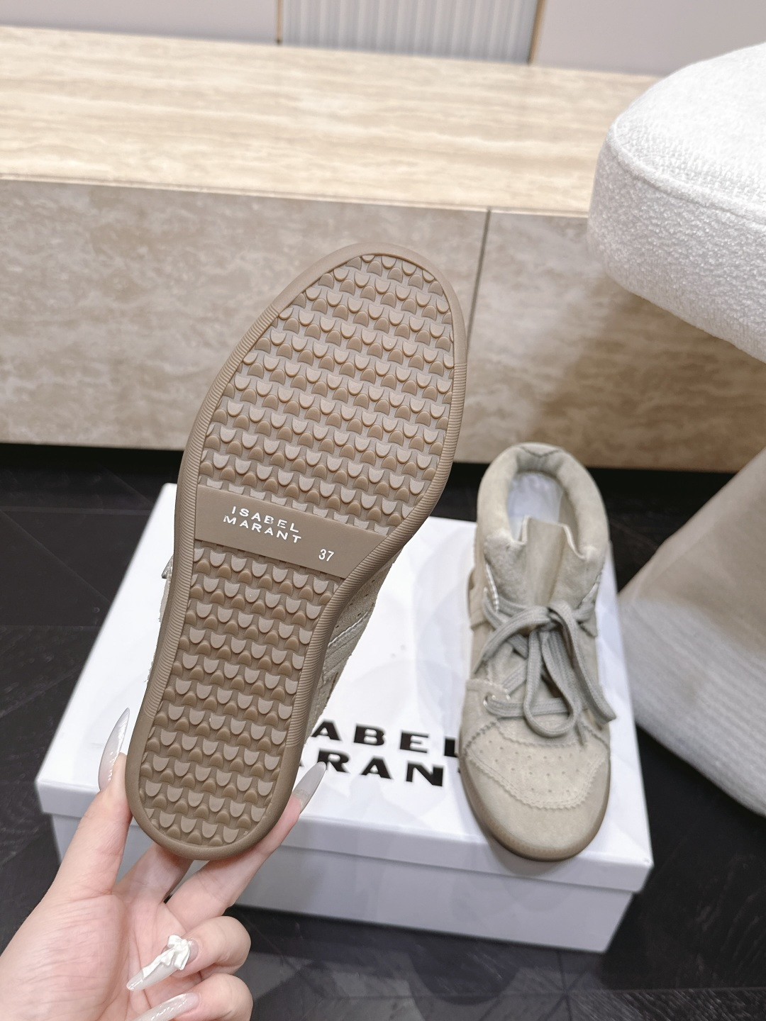 isabel marant/伊莎贝尔26vs早秋最新爆款短靴系列… 【圆头内增高短靴】 玛兰混合过去与将来"交织出非洲, isabel marant/伊莎贝尔26vs早秋最新爆款短靴系列… 【圆头内增高短靴】 玛兰混合过去与将来"交织出非洲,