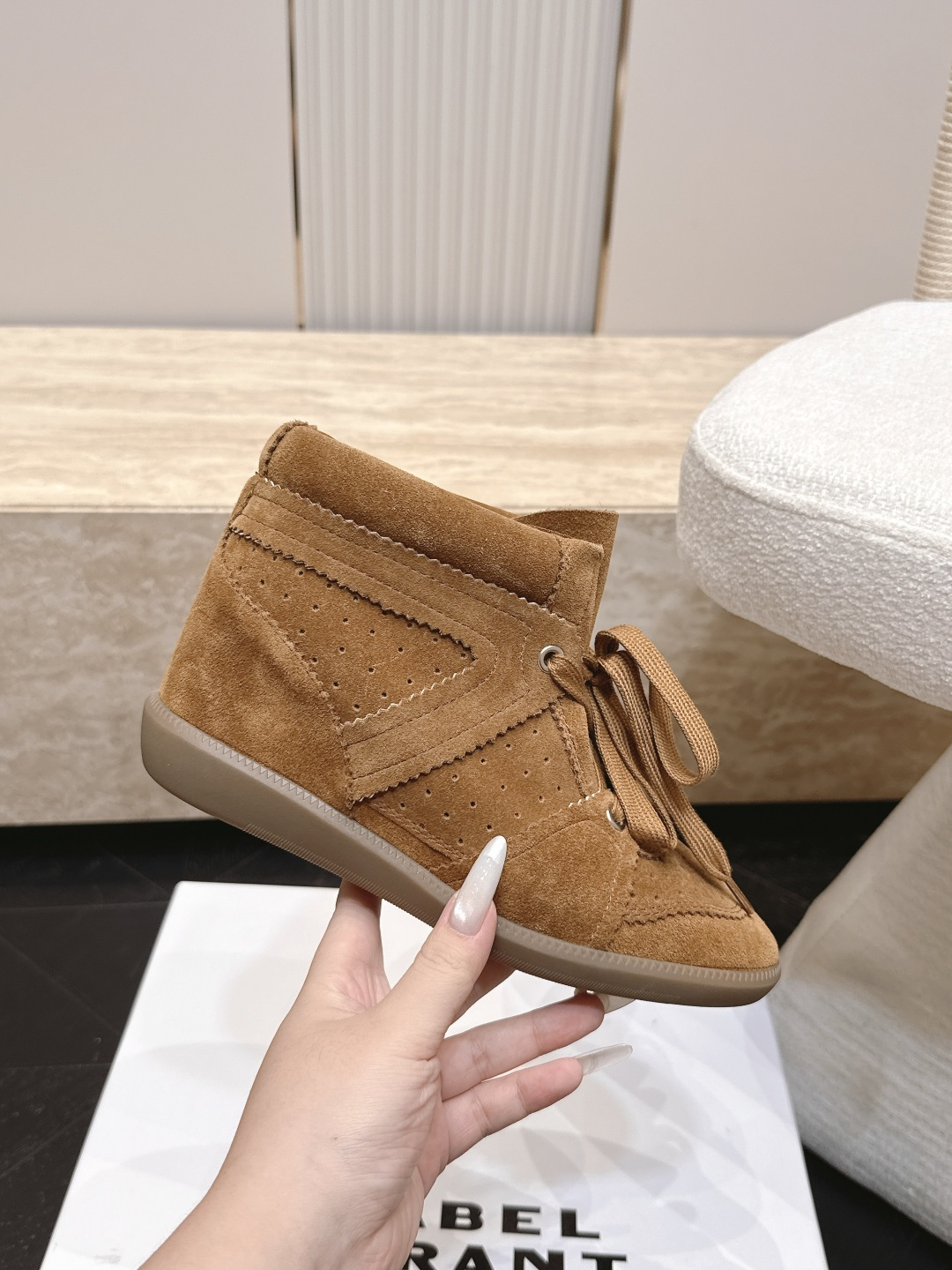 isabel marant/伊莎贝尔26vs早秋最新爆款短靴系列… 【圆头内增高短靴】 玛兰混合过去与将来"交织出非洲, isabel marant/伊莎贝尔26vs早秋最新爆款短靴系列… 【圆头内增高短靴】 玛兰混合过去与将来"交织出非洲,