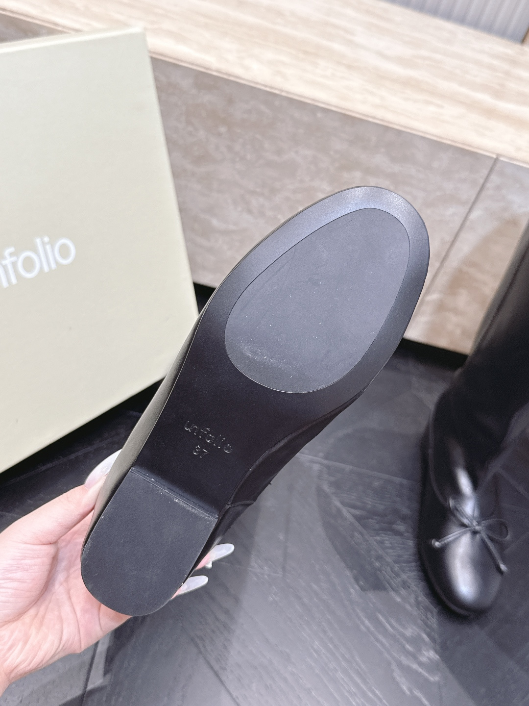高筒 unfolio~26vs早秋新款爆款靴子系列… 【圆头一脚蹬平底高筒靴】 明星同款!刷爆小红书超级软糯糯 延续经 高筒 unfolio~26vs早秋新款爆款靴子系列… 【圆头一脚蹬平底高筒靴】 明星同款!刷爆小红书超级软糯糯 延续经