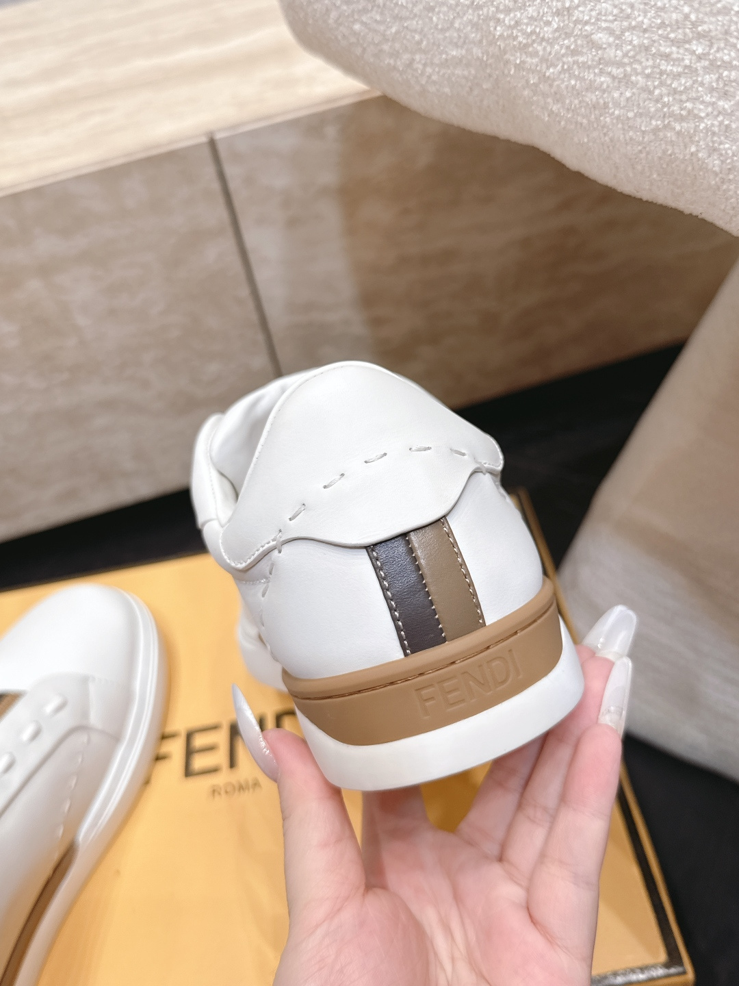 Fendi City运动鞋|新款男鞋 芬迪新款一脚蹬休闲运动鞋 搭配Pequin条纹弹力带 Selleria缝线手工缝制 Fendi City运动鞋|新款男鞋 芬迪新款一脚蹬休闲运动鞋 搭配Pequin条纹弹力带 Selleria缝线手工缝制