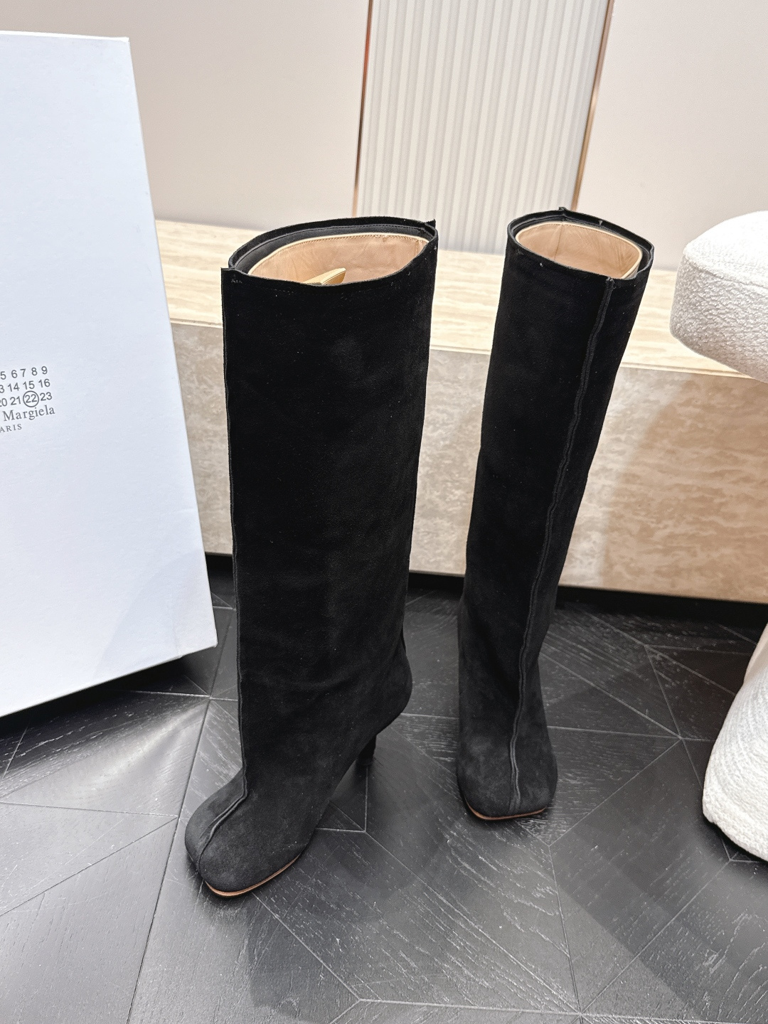 Maison Margiela马吉拉26vs早秋新款时装靴系列……mm6异形头一脚蹬高筒靴 原版一比一打造👍🉐️🉐️舒适