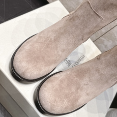 Brunello Cucinelli新款BC秋冬靴子系列 粗高跟马丁靴 BC是意大利知名品牌,极简主义风格,优雅复古又高 Brunello Cucinelli新款BC秋冬靴子系列 粗高跟马丁靴 BC是意大利知名品牌,极简主义风格,优雅复古又高