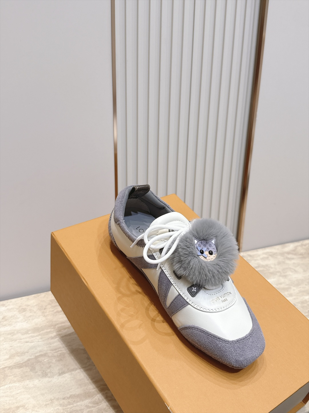 顶级版本： LV路易威登 L家 驴牌 最新Sneakerina系列 黑白 熊猫配色  玛丽珍 芭蕾运动鞋 德训鞋 休闲 
