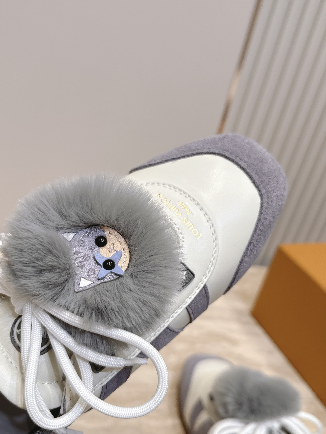 顶级版本： LV路易威登 L家 驴牌 最新Sneakerina系列 黑白 熊猫配色  玛丽珍 芭蕾运动鞋 德训鞋 休闲 