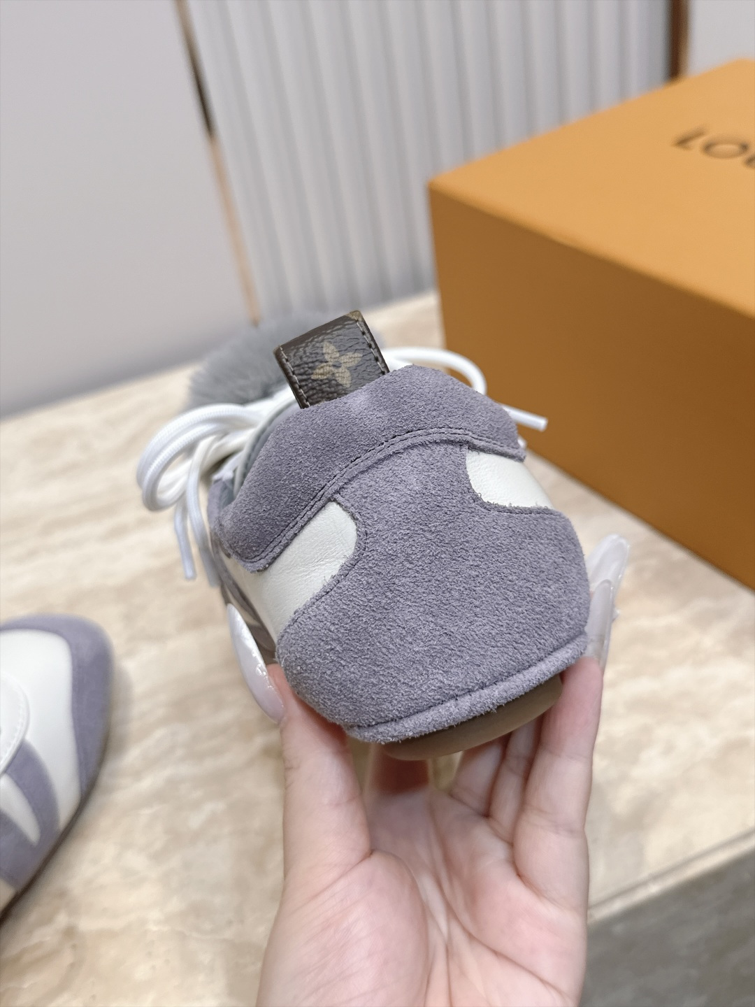 顶级版本： LV路易威登 L家 驴牌 最新Sneakerina系列 黑白 熊猫配色  玛丽珍 芭蕾运动鞋 德训鞋 休闲 