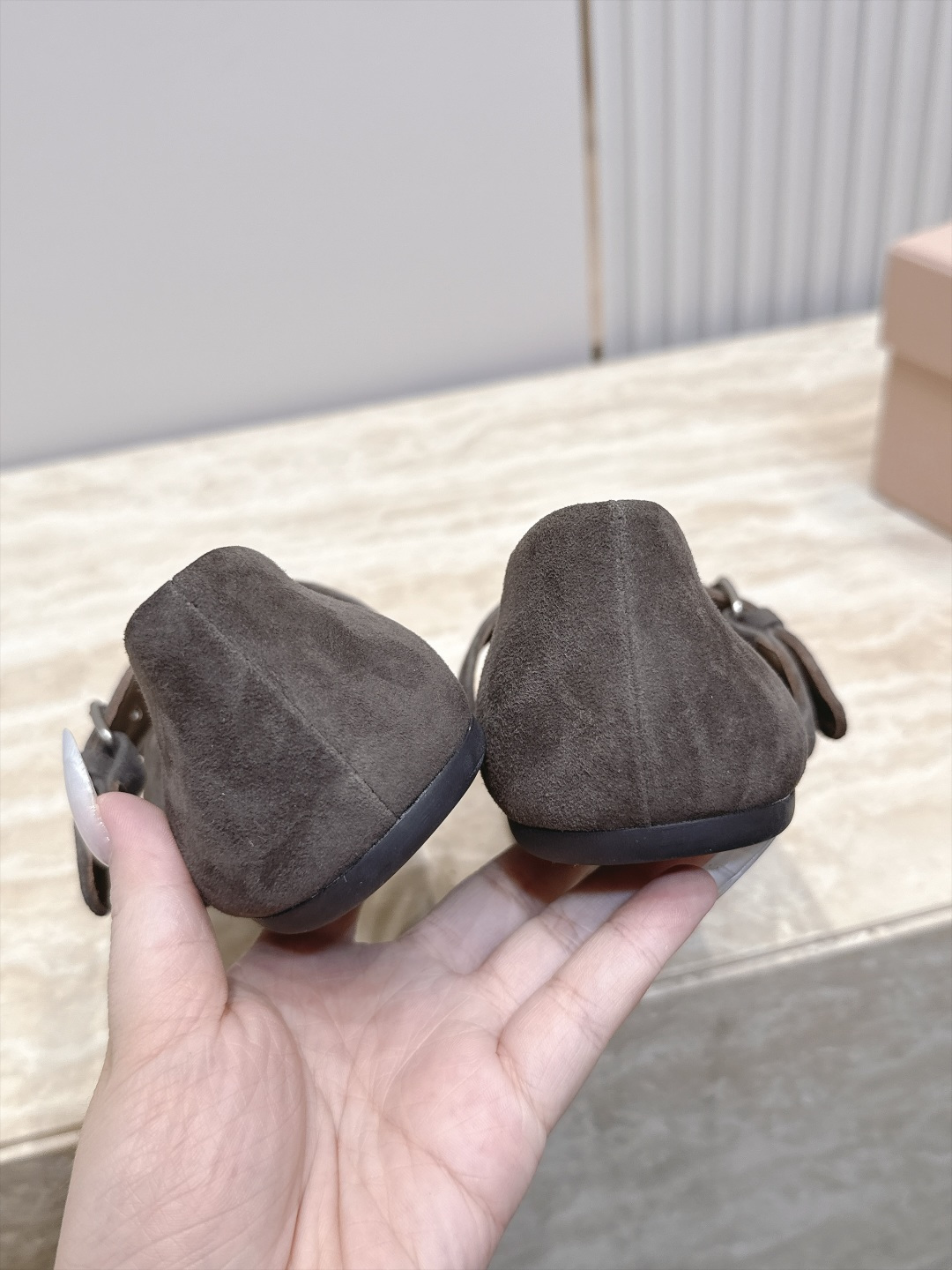 MiuMiu/缪缪 2026ss秋冬新款尖头玛丽珍平底鞋单鞋 非常低调的一款单鞋 乖巧减龄 上脚显腿又高级 舒适度也做到