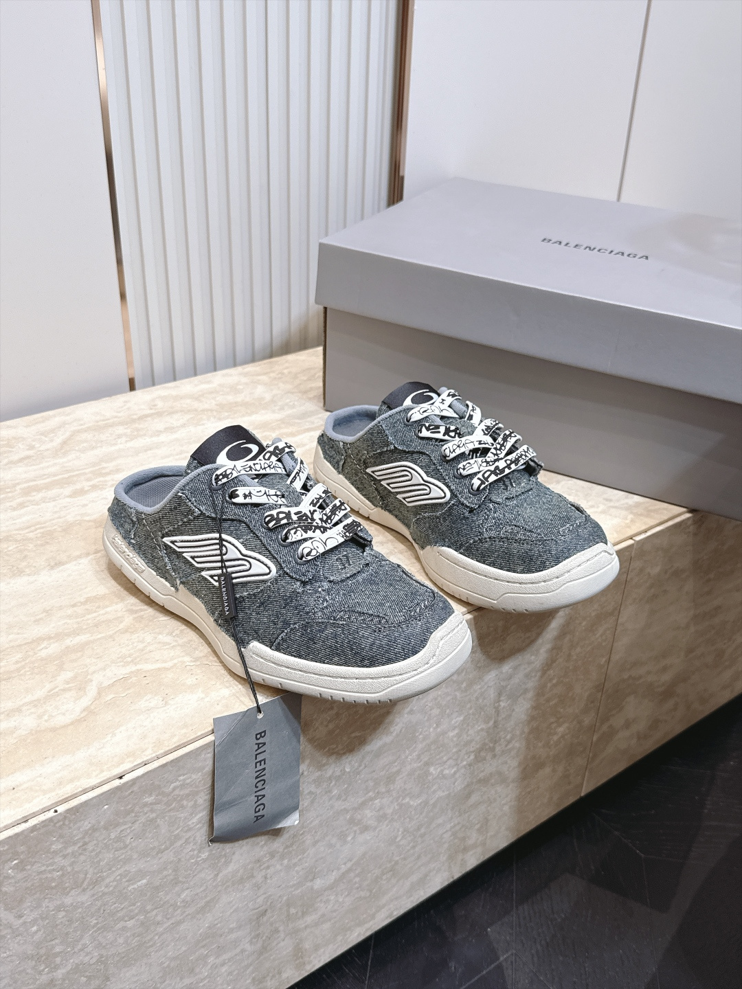 半拖款 顶版  BALENCIAGA 巴黎世家26 最新款 Monday Ultra 复古系带  情侣款 休闲鞋 半拖款