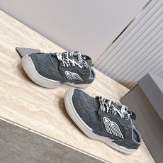 半拖款 顶版 BALENCIAGA 巴黎世家26 最新款 Monday Ultra 复古系带 情侣款 休闲鞋 半拖款 半拖款 顶版 BALENCIAGA 巴黎世家26 最新款 Monday Ultra 复古系带 情侣款 休闲鞋 半拖款