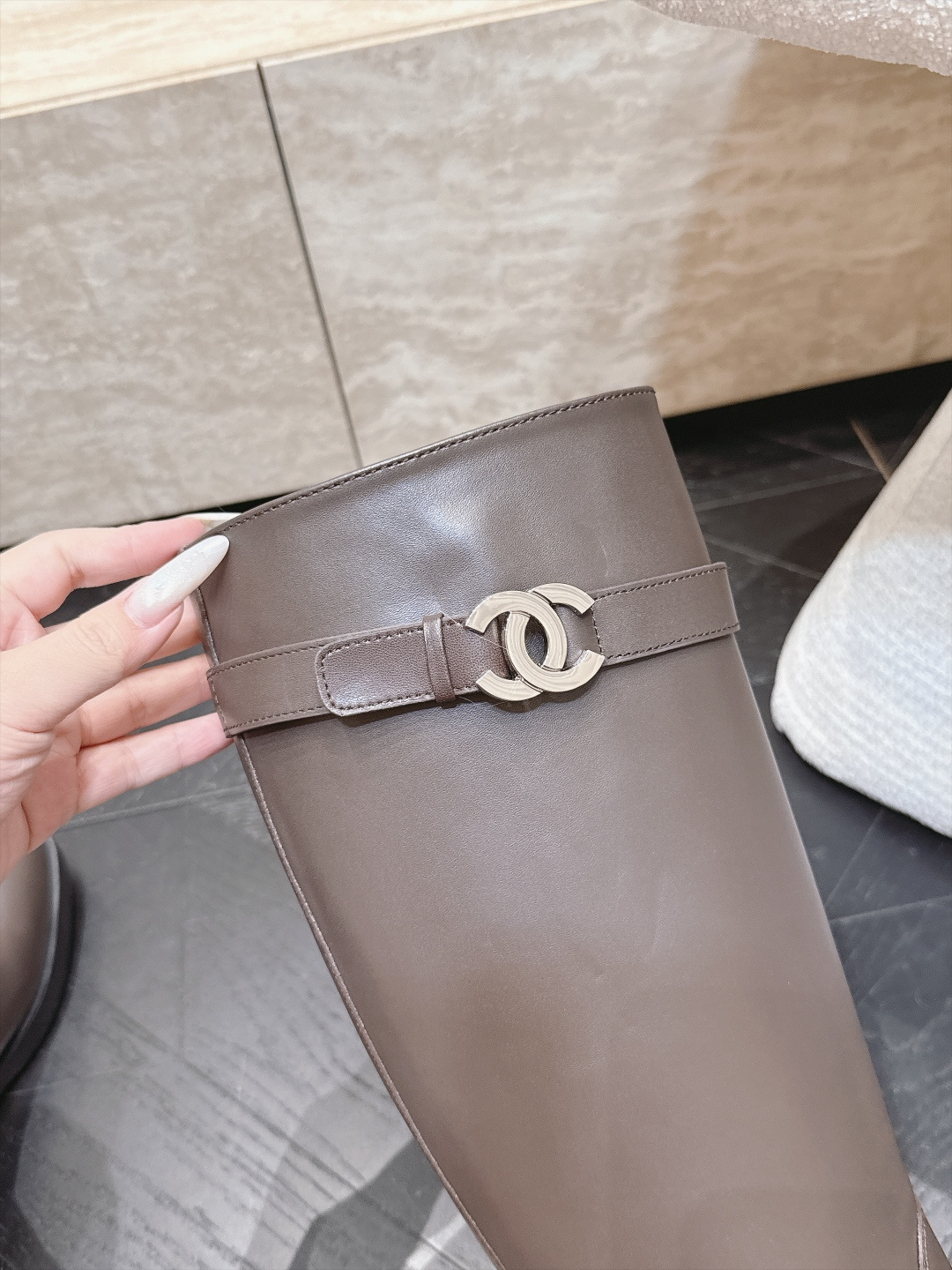 顶级版本 香奈儿 CHANEL 26秋冬新款靴系列 高筒靴马丁靴 骑士靴 经典百搭系列 秋冬季时尚 版型超正 顶级版本 香奈儿 CHANEL 26秋冬新款靴系列 高筒靴马丁靴 骑士靴 经典百搭系列 秋冬季时尚 版型超正