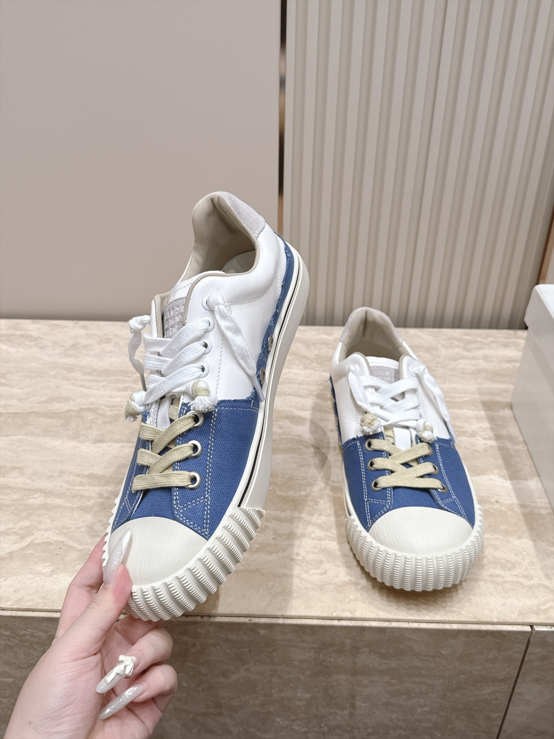 情侣款 低帮 MM6 26vs早秋情侣复古休闲鞋 经典复古时髦，春夏秋冬配色干净清爽集合，舒适，酷飒，休闲于一体的风格设