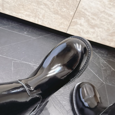 高筒 Prada/普拉达F041 2026ss秋冬最新款厚底马丁靴高筒靴长靴,非常耐看的一款 走秀款中筒靴 原版复 高筒 Prada/普拉达F041 2026ss秋冬最新款厚底马丁靴高筒靴长靴,非常耐看的一款 走秀款中筒靴 原版复