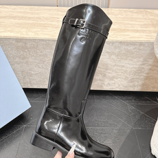 高筒 Prada/普拉达F041 2026ss秋冬最新款厚底马丁靴高筒靴长靴,非常耐看的一款 走秀款中筒靴 原版复 高筒 Prada/普拉达F041 2026ss秋冬最新款厚底马丁靴高筒靴长靴,非常耐看的一款 走秀款中筒靴 原版复