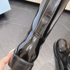 高筒 Prada/普拉达F041 2026ss秋冬最新款厚底马丁靴高筒靴长靴,非常耐看的一款 走秀款中筒靴 原版复 高筒 Prada/普拉达F041 2026ss秋冬最新款厚底马丁靴高筒靴长靴,非常耐看的一款 走秀款中筒靴 原版复