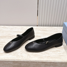 顶级版本 Prada 普拉达 2026ss新款玛丽珍平底鞋乐福鞋单鞋 网红爆款来袭!各大网红抢先体验、网红ins种草 顶级版本 Prada 普拉达 2026ss新款玛丽珍平底鞋乐福鞋单鞋 网红爆款来袭!各大网红抢先体验、网红ins种草