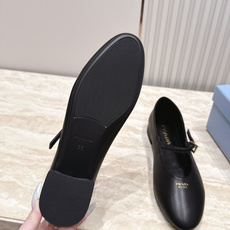 顶级版本 Prada 普拉达 2026ss新款玛丽珍平底鞋乐福鞋单鞋 网红爆款来袭!各大网红抢先体验、网红ins种草 顶级版本 Prada 普拉达 2026ss新款玛丽珍平底鞋乐福鞋单鞋 网红爆款来袭!各大网红抢先体验、网红ins种草