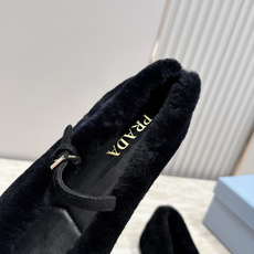 顶级版本 Prada 普拉达 2026ss新款玛丽珍平底鞋乐福鞋毛毛单鞋 网红爆款来袭!各大网红抢先体验、网红ins 顶级版本 Prada 普拉达 2026ss新款玛丽珍平底鞋乐福鞋毛毛单鞋 网红爆款来袭!各大网红抢先体验、网红ins