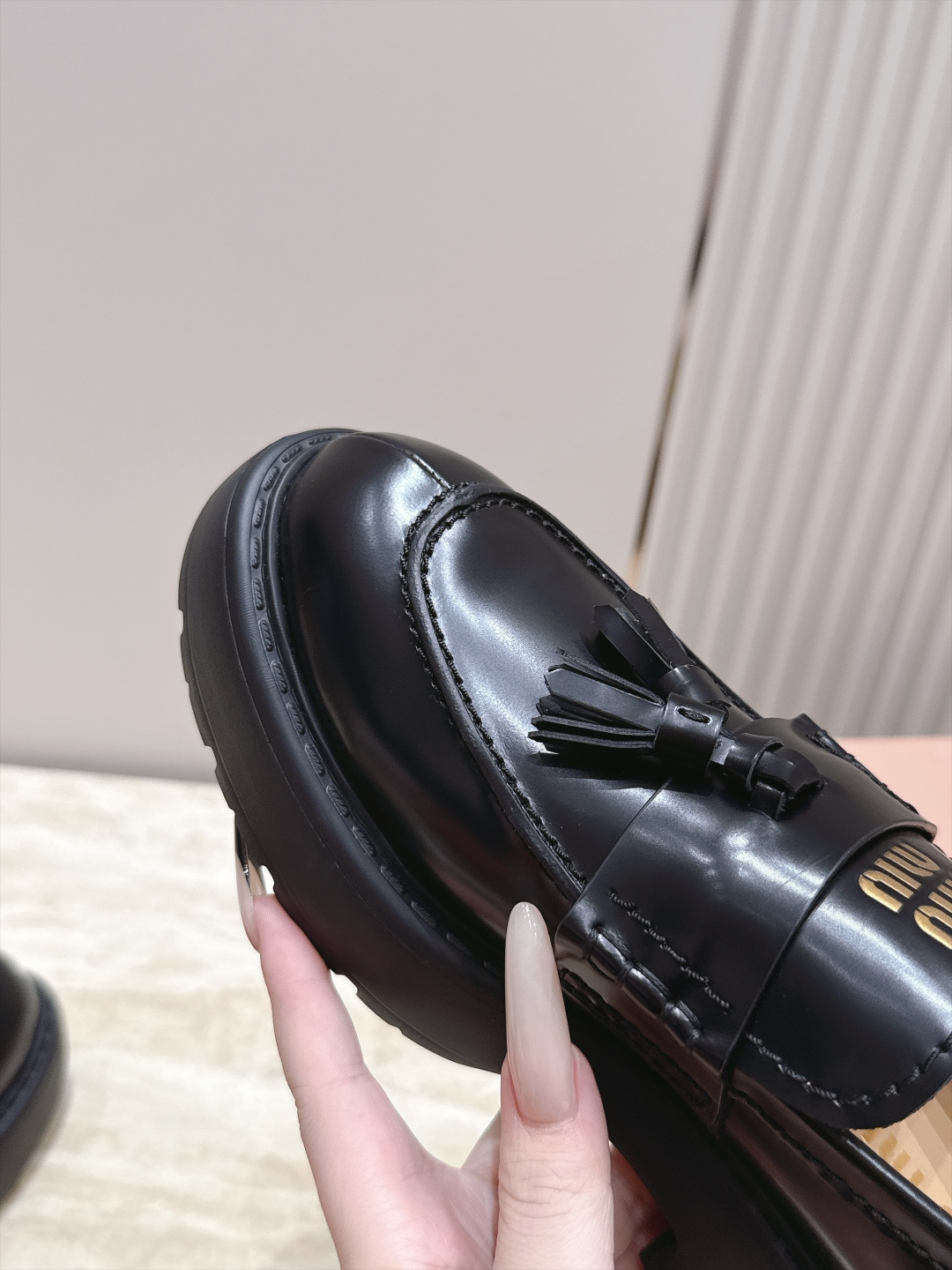 miumiu 2026vs早秋经典松糕流苏厚底休闲单鞋乐福鞋…经典升级 复古松糕厚底 穿上（增高）休闲两不失误，超级百搭