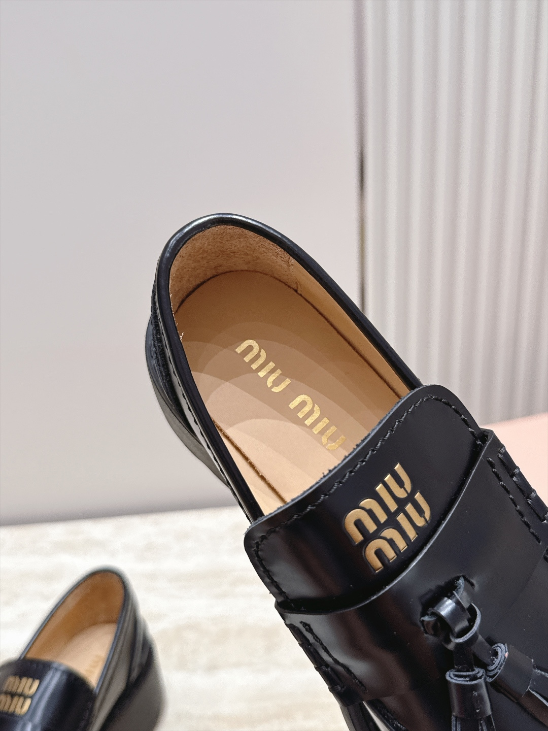 miumiu 2026vs早秋经典松糕流苏厚底休闲单鞋乐福鞋…经典升级 复古松糕厚底 穿上（增高）休闲两不失误，超级百搭