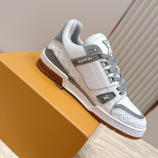 顶级版本: 情侣款 新色系! LV trainer~~全新升级版~~经典回归❗ 情侣款,滑板鞋,篮球鞋,运动鞋…… LV 顶级版本: 情侣款 新色系! LV trainer~~全新升级版~~经典回归❗ 情侣款,滑板鞋,篮球鞋,运动鞋…… LV