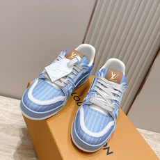顶级版本: 情侣款 新色系! LV trainer~~全新升级版~~经典回归❗ 情侣款,滑板鞋,篮球鞋,运动鞋…… LV 顶级版本: 情侣款 新色系! LV trainer~~全新升级版~~经典回归❗ 情侣款,滑板鞋,篮球鞋,运动鞋…… LV