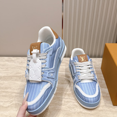 顶级版本: 情侣款 新色系! LV trainer~~全新升级版~~经典回归❗ 情侣款,滑板鞋,篮球鞋,运动鞋…… LV 顶级版本: 情侣款 新色系! LV trainer~~全新升级版~~经典回归❗ 情侣款,滑板鞋,篮球鞋,运动鞋…… LV