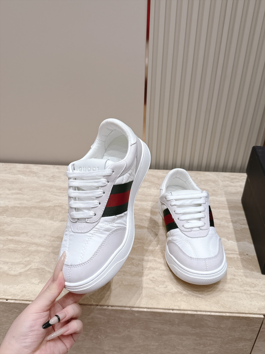 最新火爆 情侣款 古驰 Gucci screener休闲运动鞋 脏脏鞋2.0上线啦 尼龙材质更轻盈更好打理 内里全牛皮 