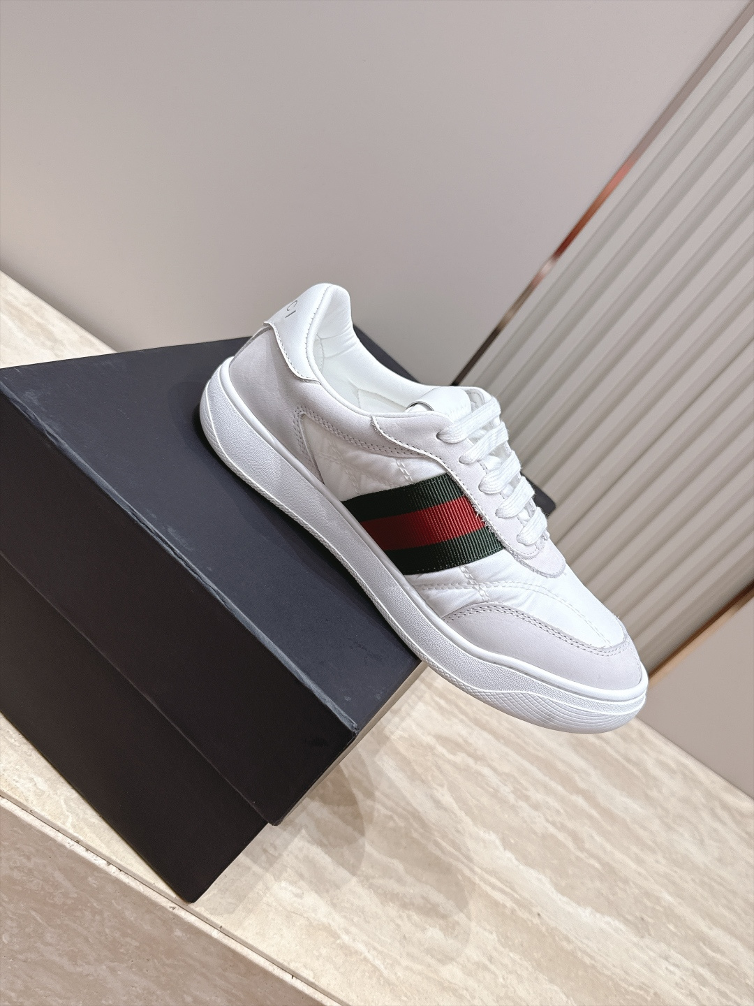 最新火爆 情侣款 古驰 Gucci screener休闲运动鞋 脏脏鞋2.0上线啦 尼龙材质更轻盈更好打理 内里全牛皮 