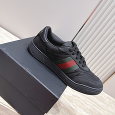 最新火爆 情侣款 古驰 Gucci screener休闲运动鞋 脏脏鞋2.0上线啦 尼龙材质更轻盈更好打理 内里全牛皮 最新火爆 情侣款 古驰 Gucci screener休闲运动鞋 脏脏鞋2.0上线啦 尼龙材质更轻盈更好打理 内里全牛皮