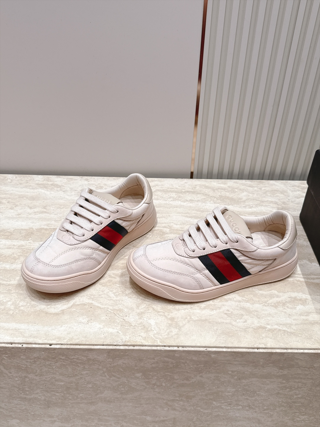 最新火爆 情侣款 古驰 Gucci screener休闲运动鞋 脏脏鞋2.0上线啦 尼龙材质更轻盈更好打理 内里全牛皮 